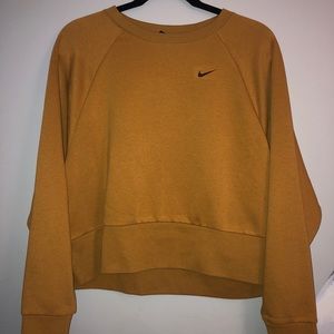 brand new nike sweatshirt